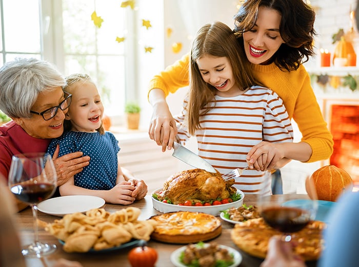 hampton roads family enjoying thanksgiving