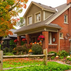 a home during the fall in nashville