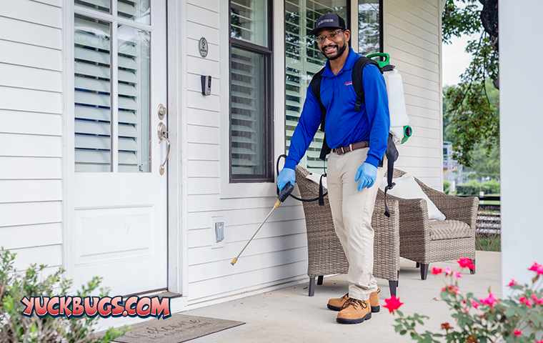 technician treating clarksville home