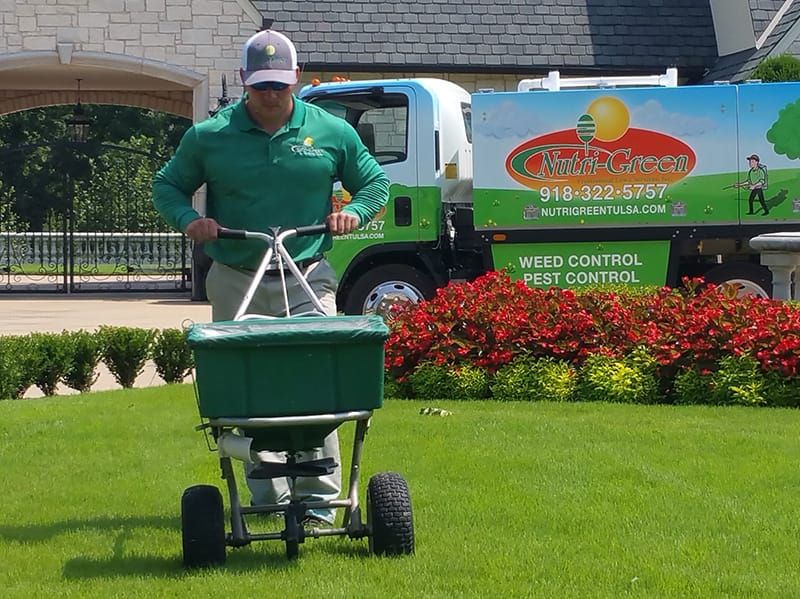 lawn care specialist in tulsa oklahoma